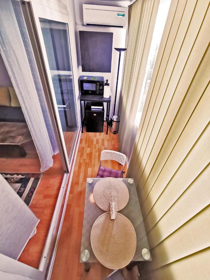 Cozy Studio Athenee Apartment Bucharest Exterior photo